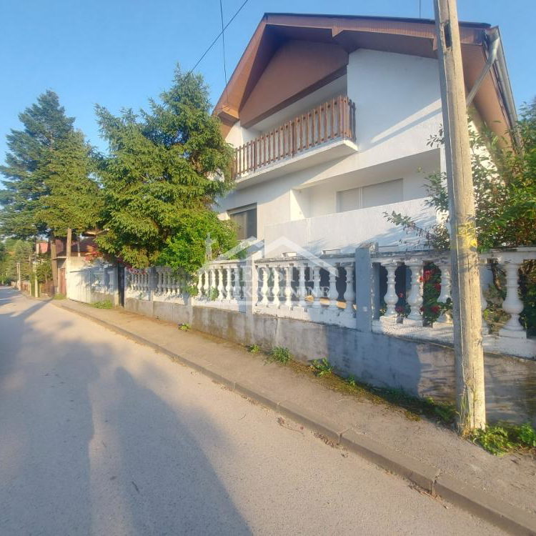 Kuća na prodaju, Centar, Smederevo, 199m², 159.000 €