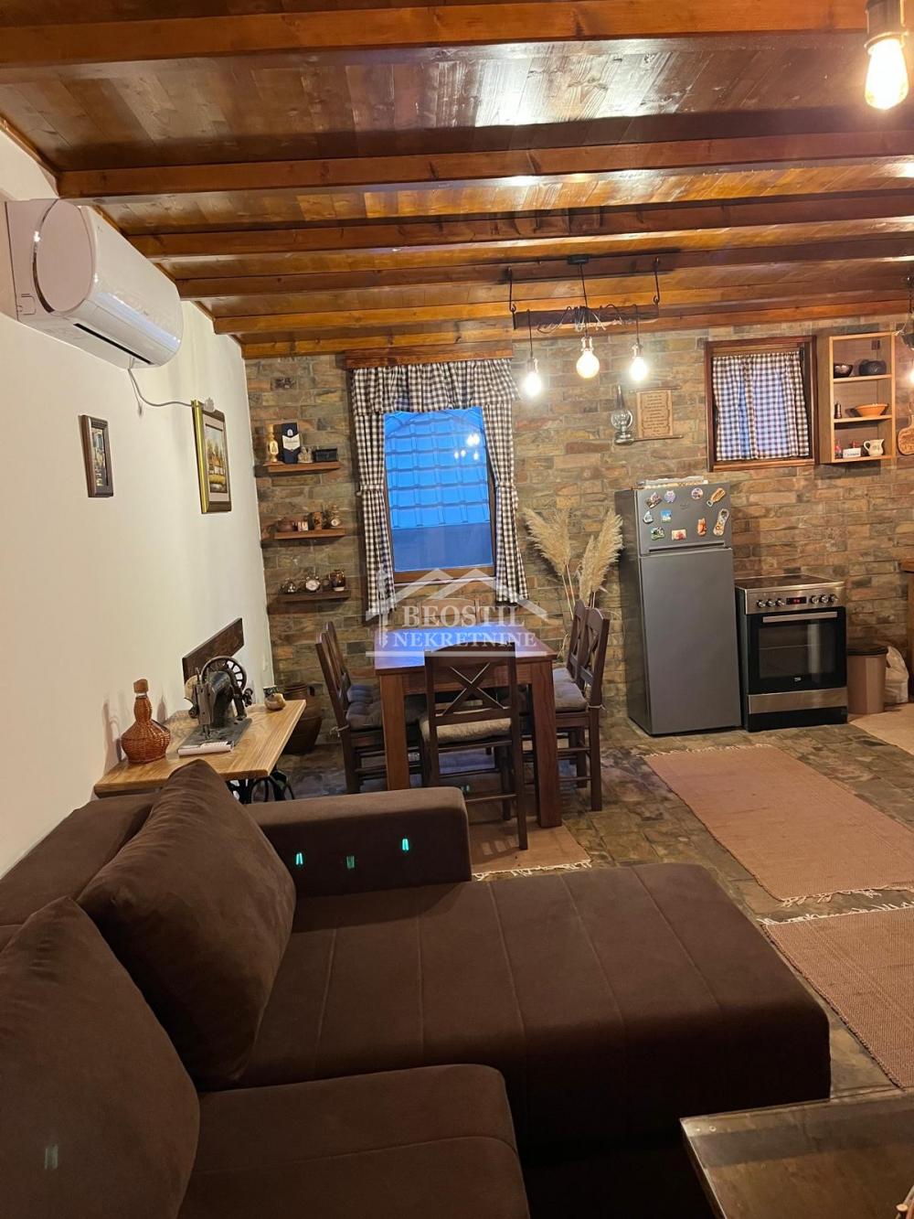 Kuća Prodaja Ljubovija  120 m2