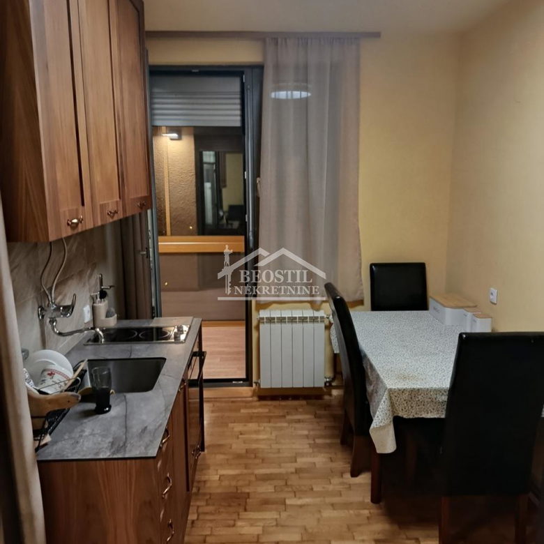 Stan Prodaja Beograd Gradska Bolnica 104 m2