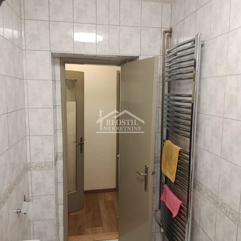 Četvorosoban stan na prodaju, Gradska Bolnica, Beograd, 104m², 348.000 €