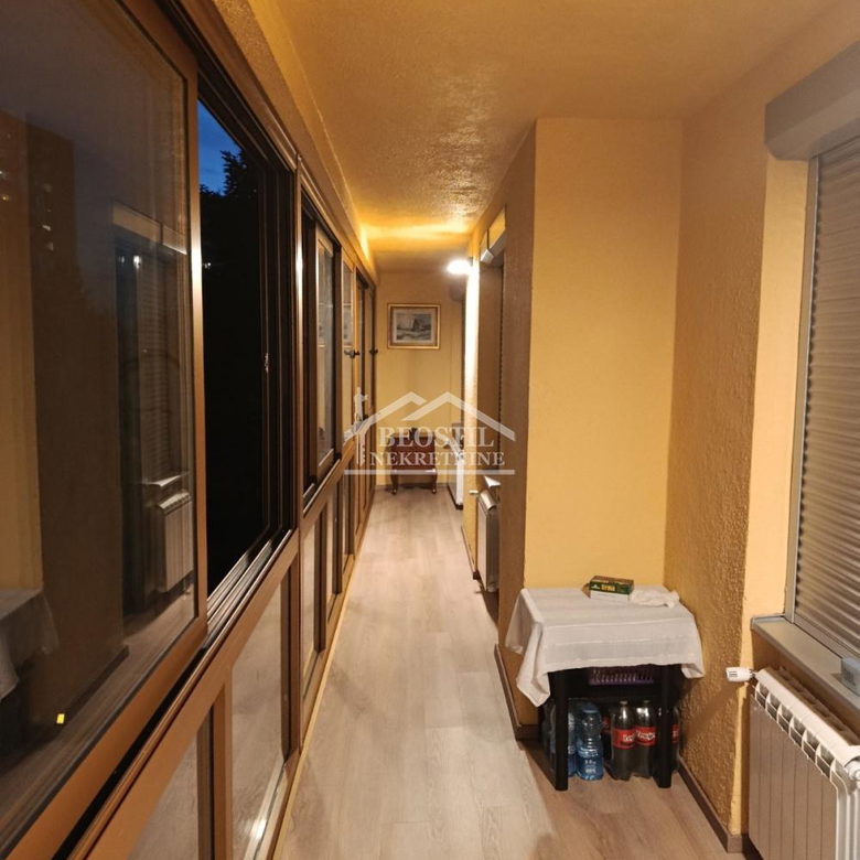 Četvorosoban stan na prodaju, Gradska Bolnica, Beograd, 104m², 348.000 €