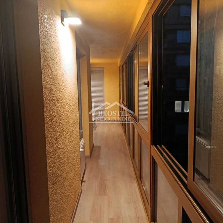 Četvorosoban stan na prodaju, Gradska Bolnica, Beograd, 104m², 348.000 €
