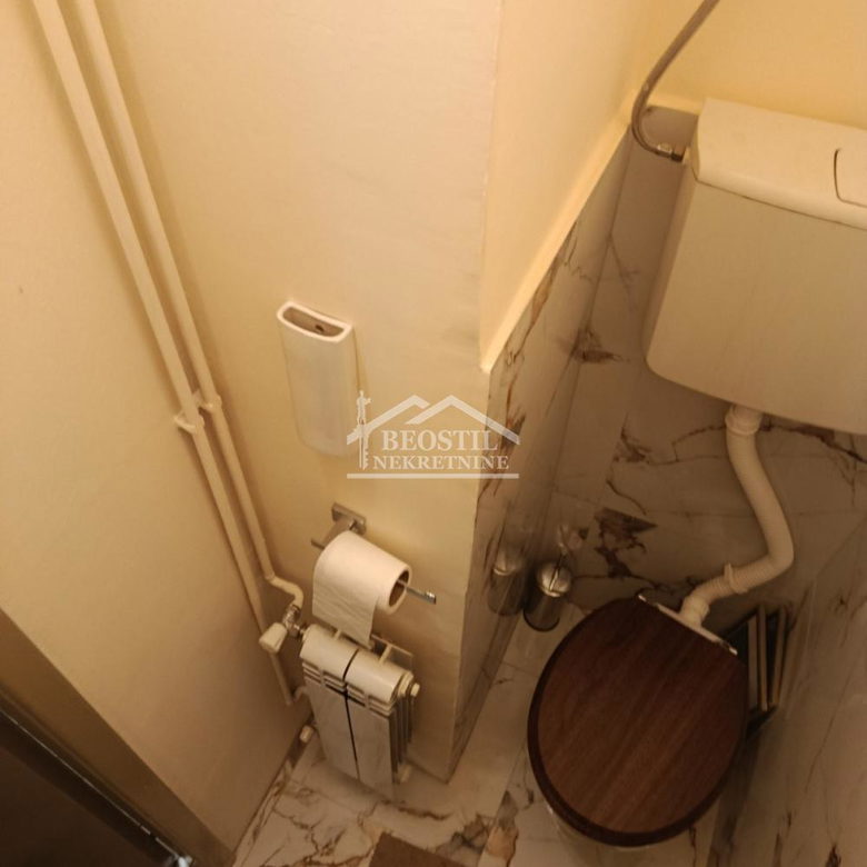 Četvorosoban stan na prodaju, Gradska Bolnica, Beograd, 104m², 348.000 €