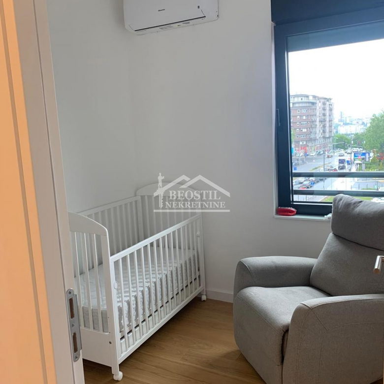 Četvorosoban stan na prodaju, Trošarina, Beograd, 88m², 320.000 €