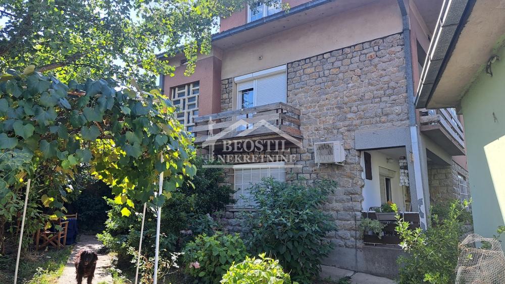 Kuća Prodaja Beograd Boleč 203 m2