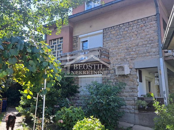 Kuća Prodaja Beograd Boleč 203 m2