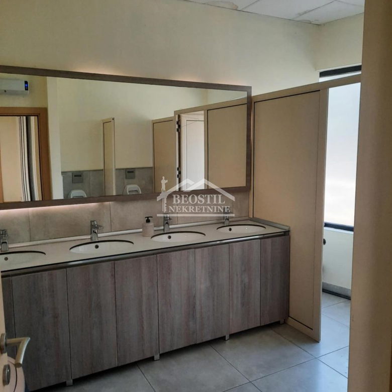 Lokal Izdavanje Beograd Kej 27 m2