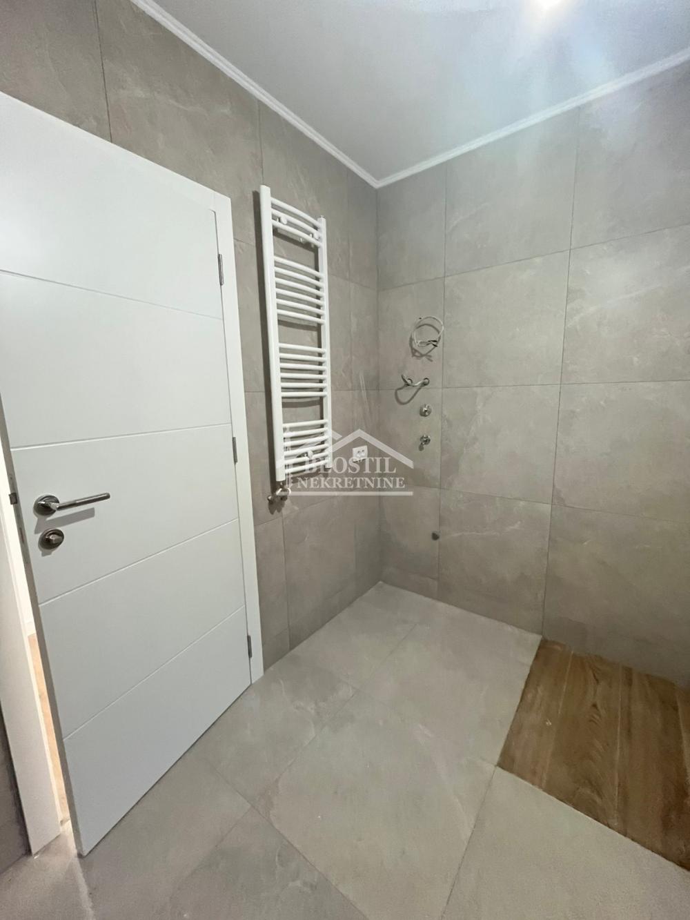 Četvorosoban stan na prodaju, Centar, Smederevo, 83m², 168.900 €