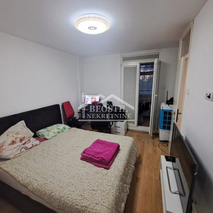 Dvoiposoban stan na prodaju, Bežanijska Kosa 1, Beograd, 69m², 228.000 €