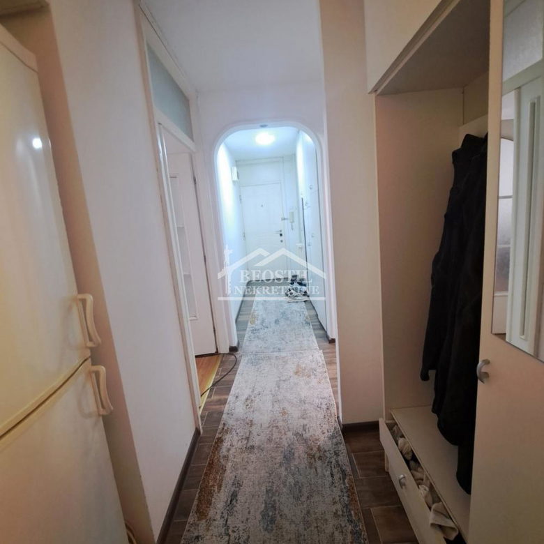 Stan Prodaja Beograd Bežanijska Kosa 1 69 m2