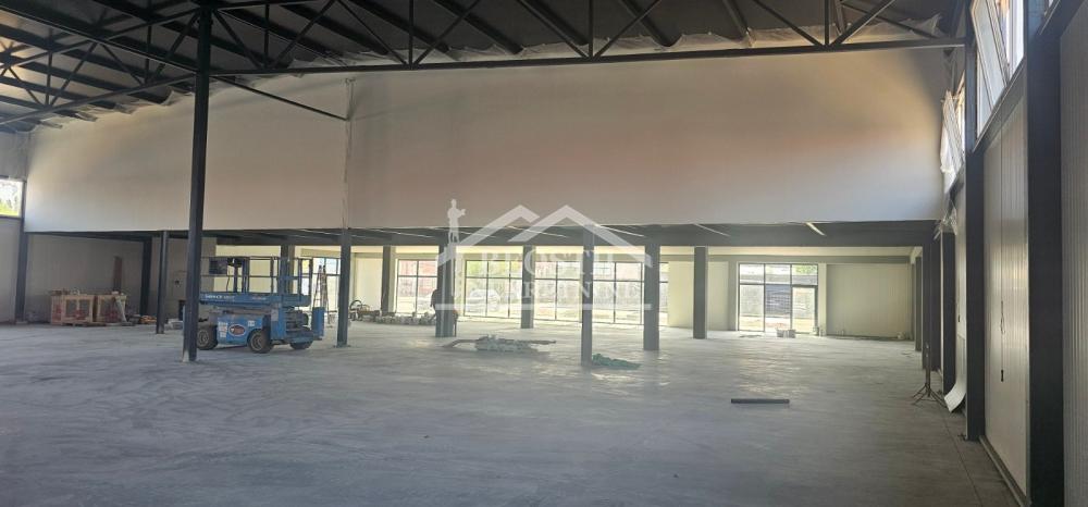 Lokal za izdavanje, Centar, Smederevo, 2100m², 16.800 €/mes