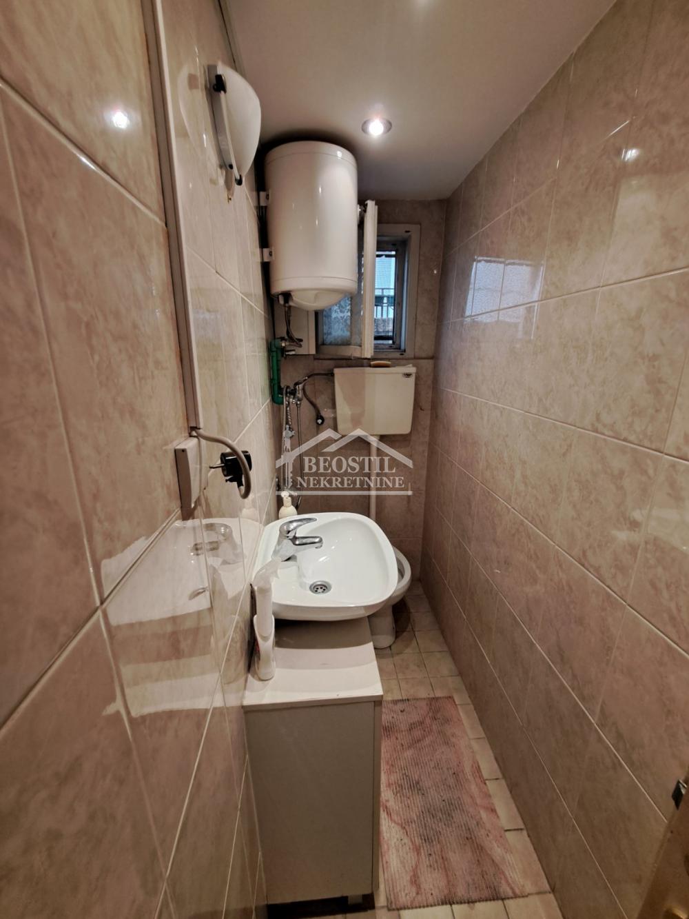 132024571_18_20251015104519 Kuća na prodaju, Centar, Beograd, 180m², 271.000 €