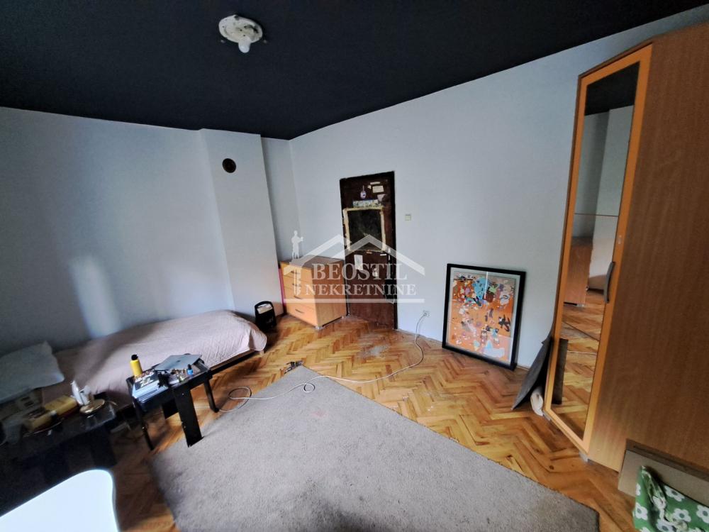 Kuća Prodaja Beograd Kuća Prodaja Beograd Centar (Voždovac) 180 m2