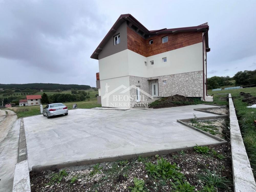 Dvosoban stan na prodaju, Kremna, Užice, 32m², 57.600 €