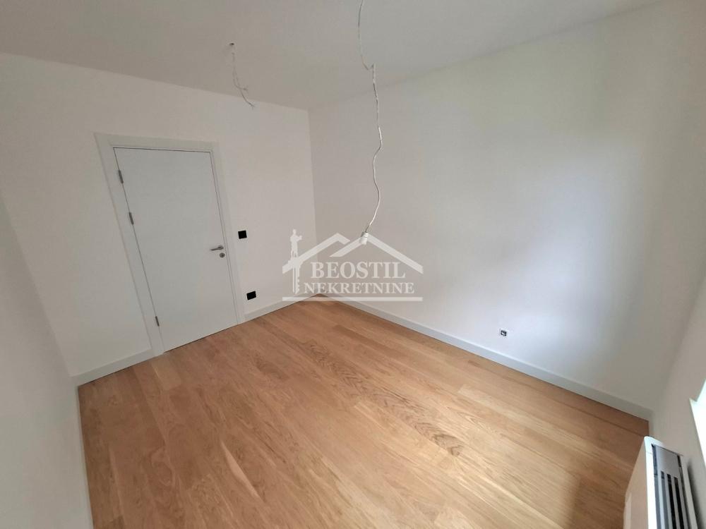 132024599_10_20251025120713 Četvorosoban stan na prodaju, Banovo Brdo, Beograd, 112m², 336.000 €