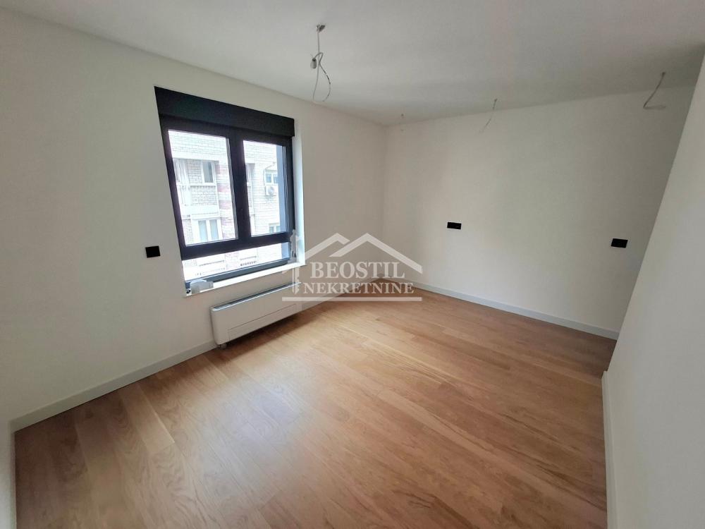 132024599_19_20251025120714 Četvorosoban stan na prodaju, Banovo Brdo, Beograd, 112m², 336.000 €