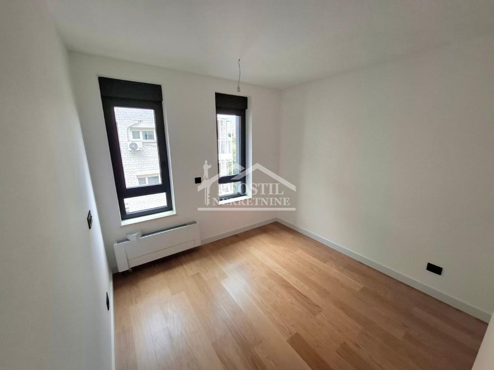 132024599_5_20251025120713 Četvorosoban stan na prodaju, Banovo Brdo, Beograd, 112m², 336.000 €