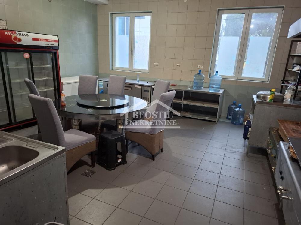 Lokal Izdavanje Beograd Ledine 400 m2