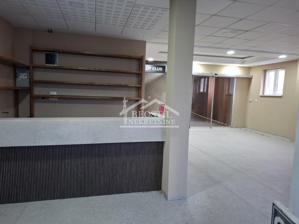 Lokal Izdavanje Beograd Ledine 400 m2