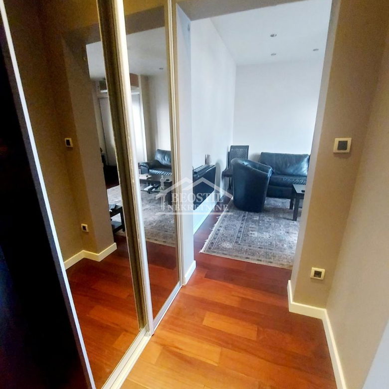 Stan Prodaja Beograd Dorćol 60 m2