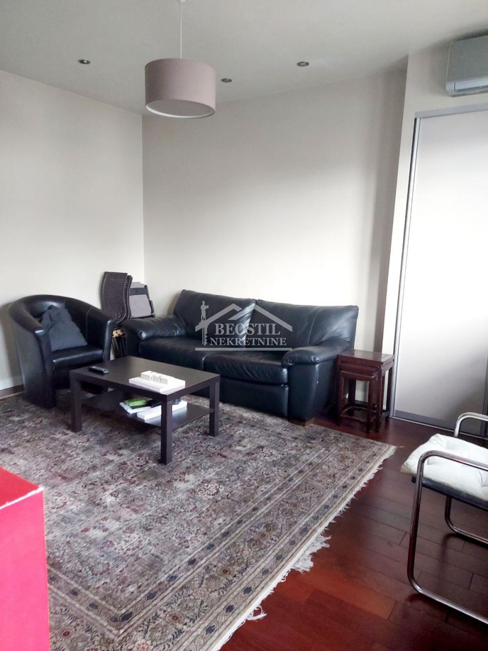 Stan Prodaja Beograd Dorćol 60 m2