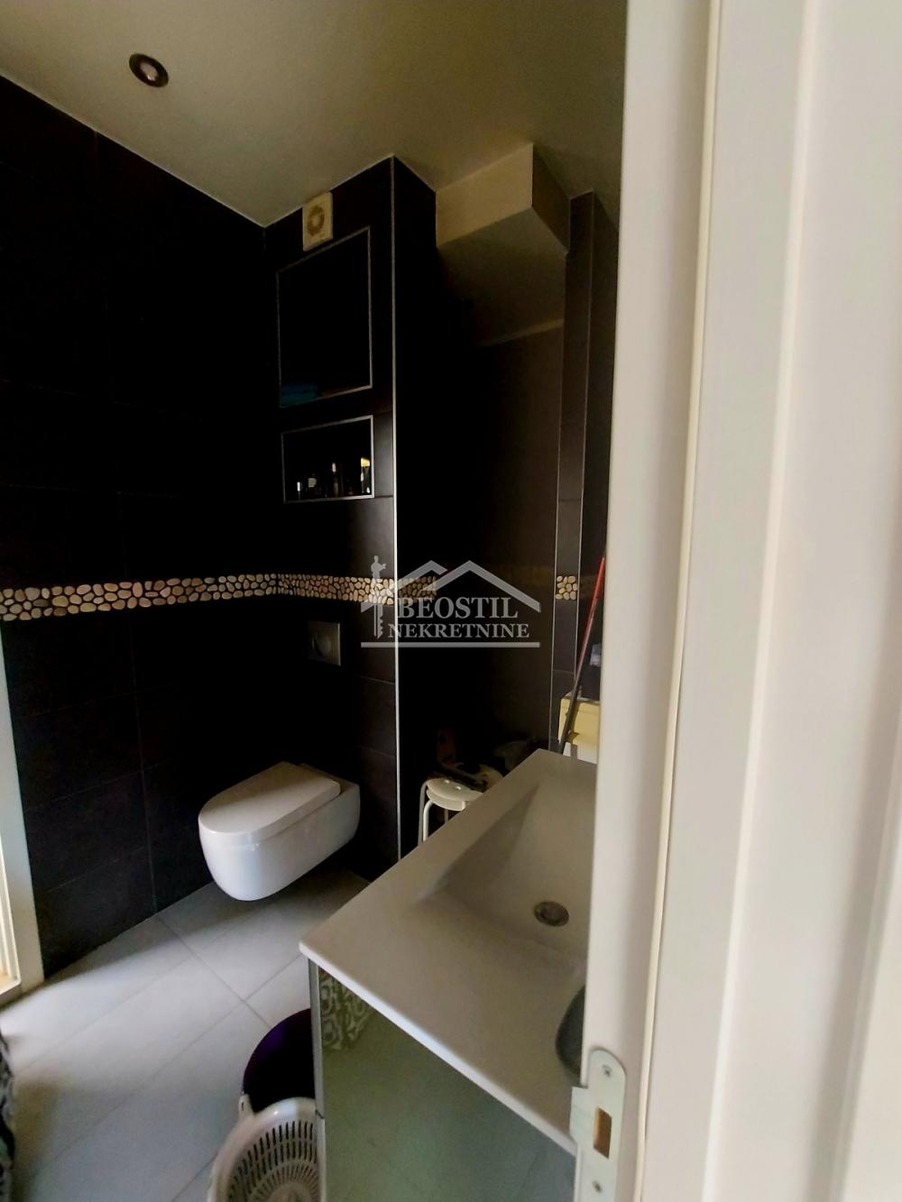 Stan Prodaja Beograd Dorćol 60 m2