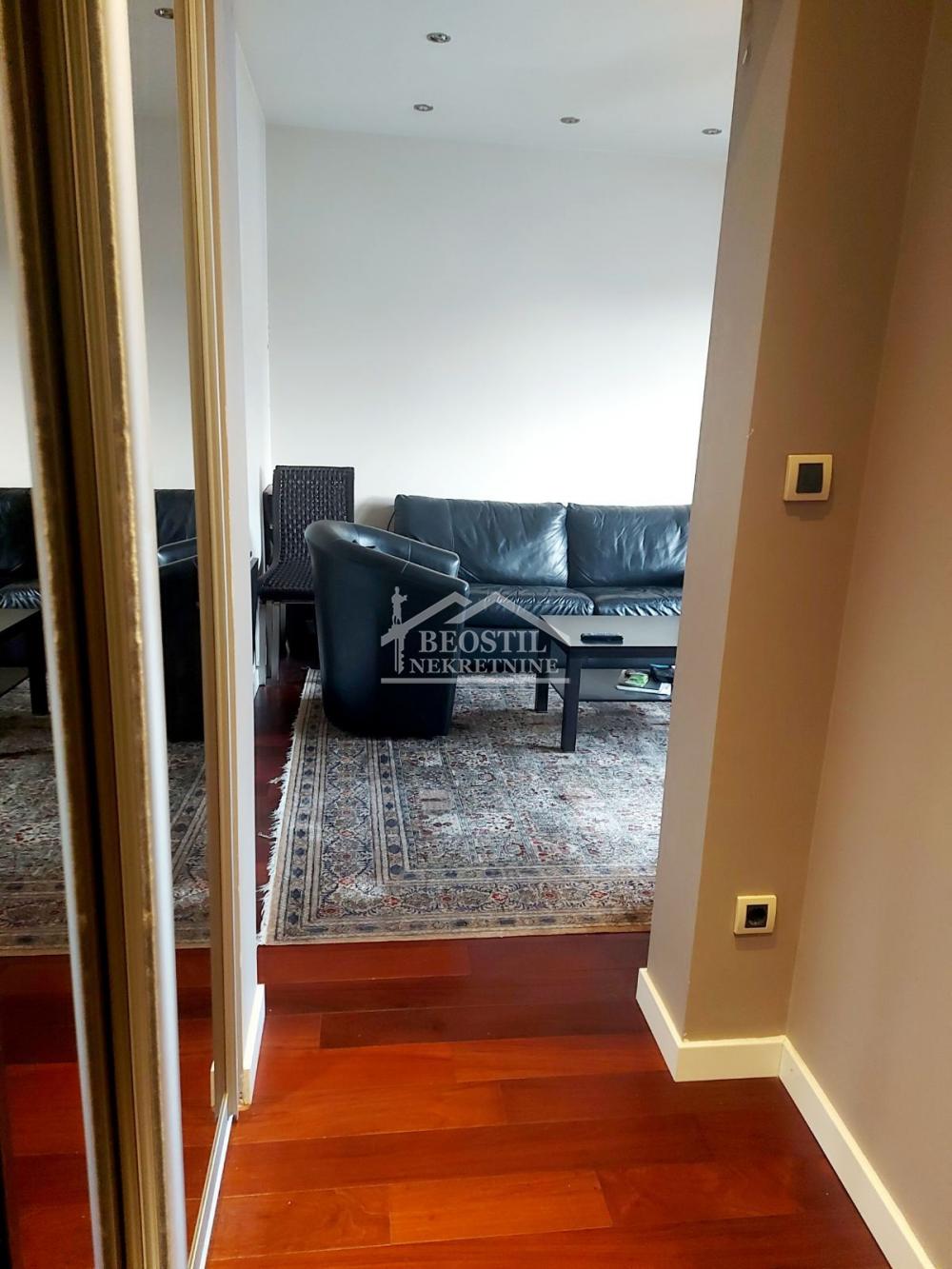 Stan Prodaja Beograd Dorćol 60 m2