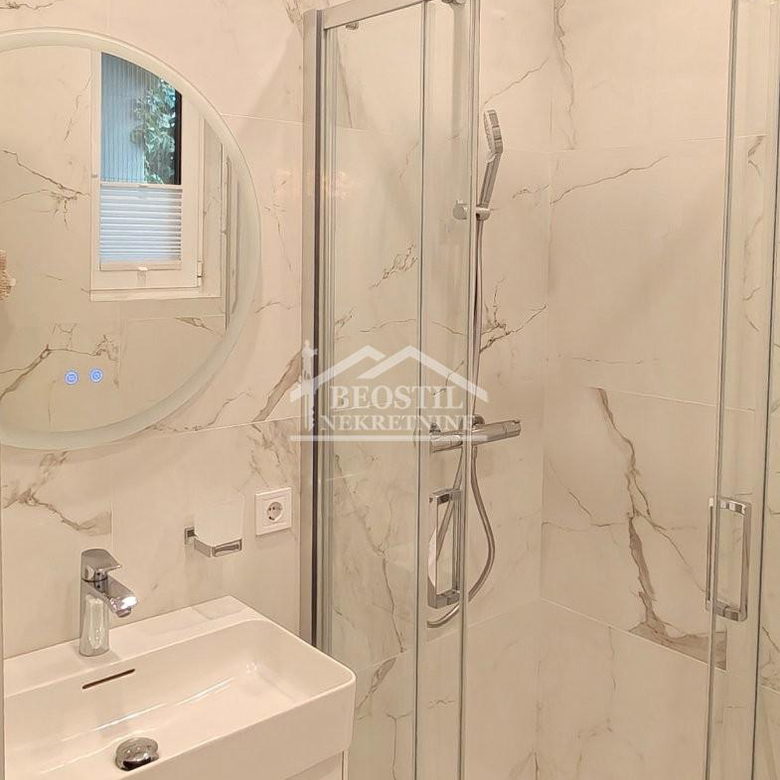 Četvorosoban stan na prodaju, Beograd Centar, Beograd, 133m², 1.100.000 €