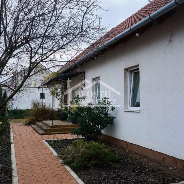 Kuća na prodaju, Centar, Kikinda, 304m², 350.000 €