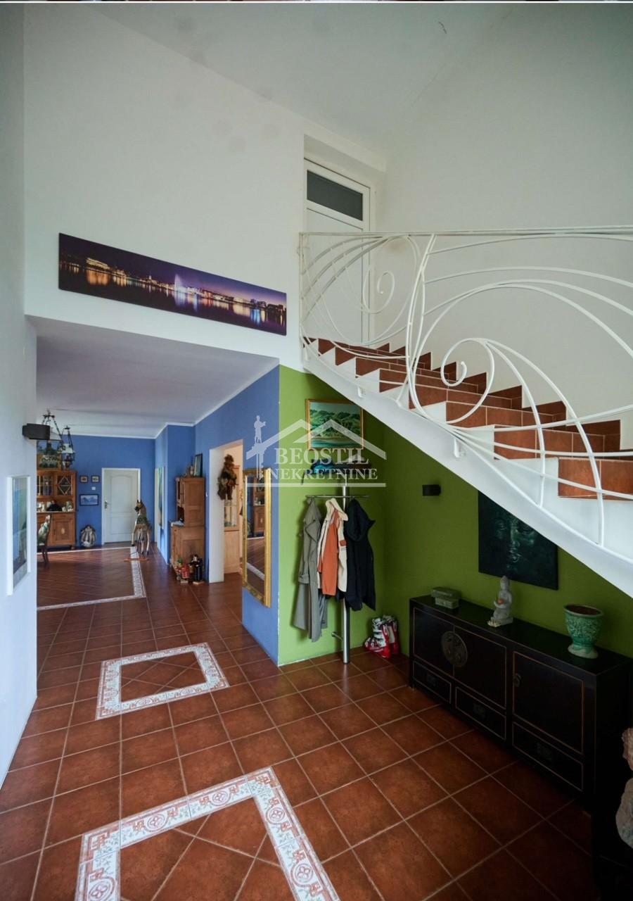 Kuća Prodaja Kikinda Kuća Prodaja Kikinda 304 m2