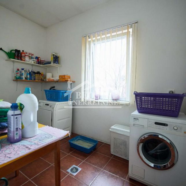 Kuća na prodaju, Centar, Kikinda, 304m², 350.000 €