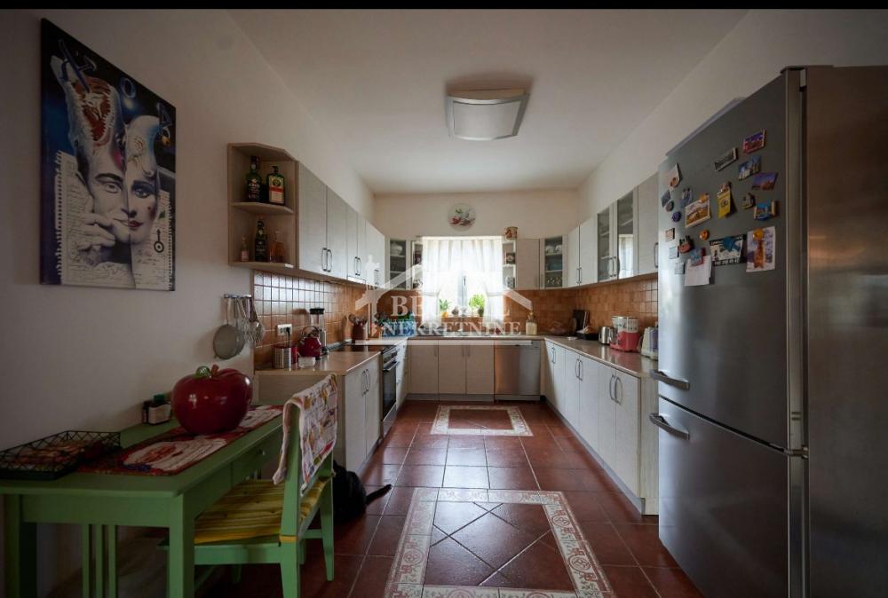 Kuća Prodaja Kikinda Kuća Prodaja Kikinda 304 m2