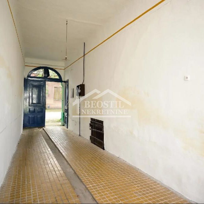 Kuća Prodaja Kikinda  250 m2