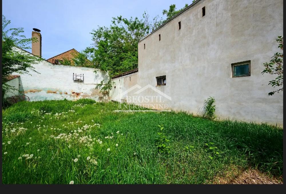 Kuća Prodaja Kikinda  250 m2