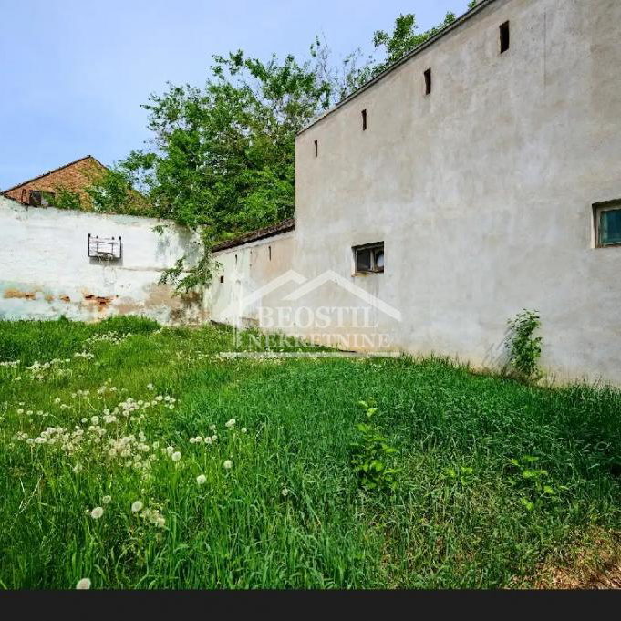 Kuća Prodaja Kikinda  250 m2