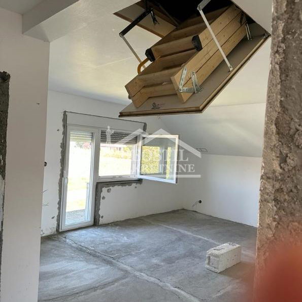 Kuća na prodaju, Vojka, Stara Pazova, 135m², 98.000 €