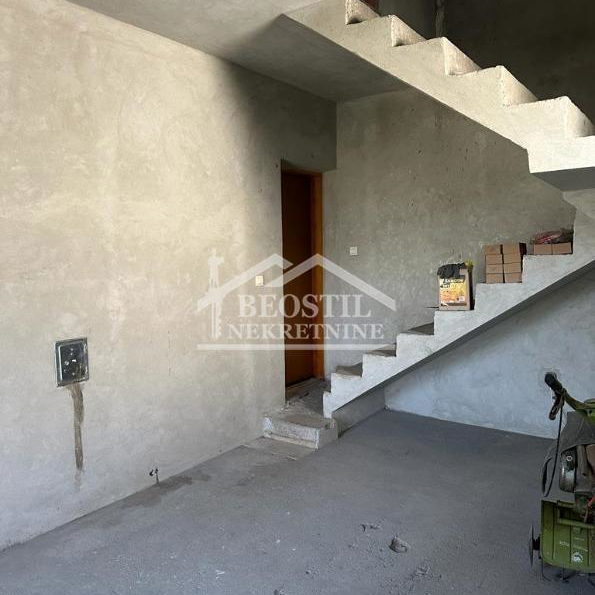 Kuća Prodaja Stara Pazova  135 m2