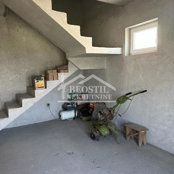 Kuća Prodaja Stara Pazova  135 m2