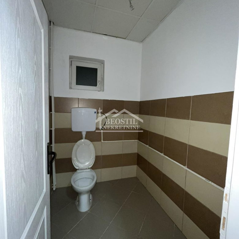 Lokal za izdavanje, Carina, Smederevo, 151m², 1.000 €/mes