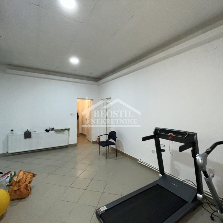 Lokal za izdavanje, Carina, Smederevo, 151m², 1.000 €/mes