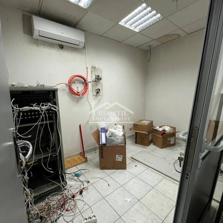 Lokal za izdavanje, Centar, Smederevo, 138m², 1.650 €/mes
