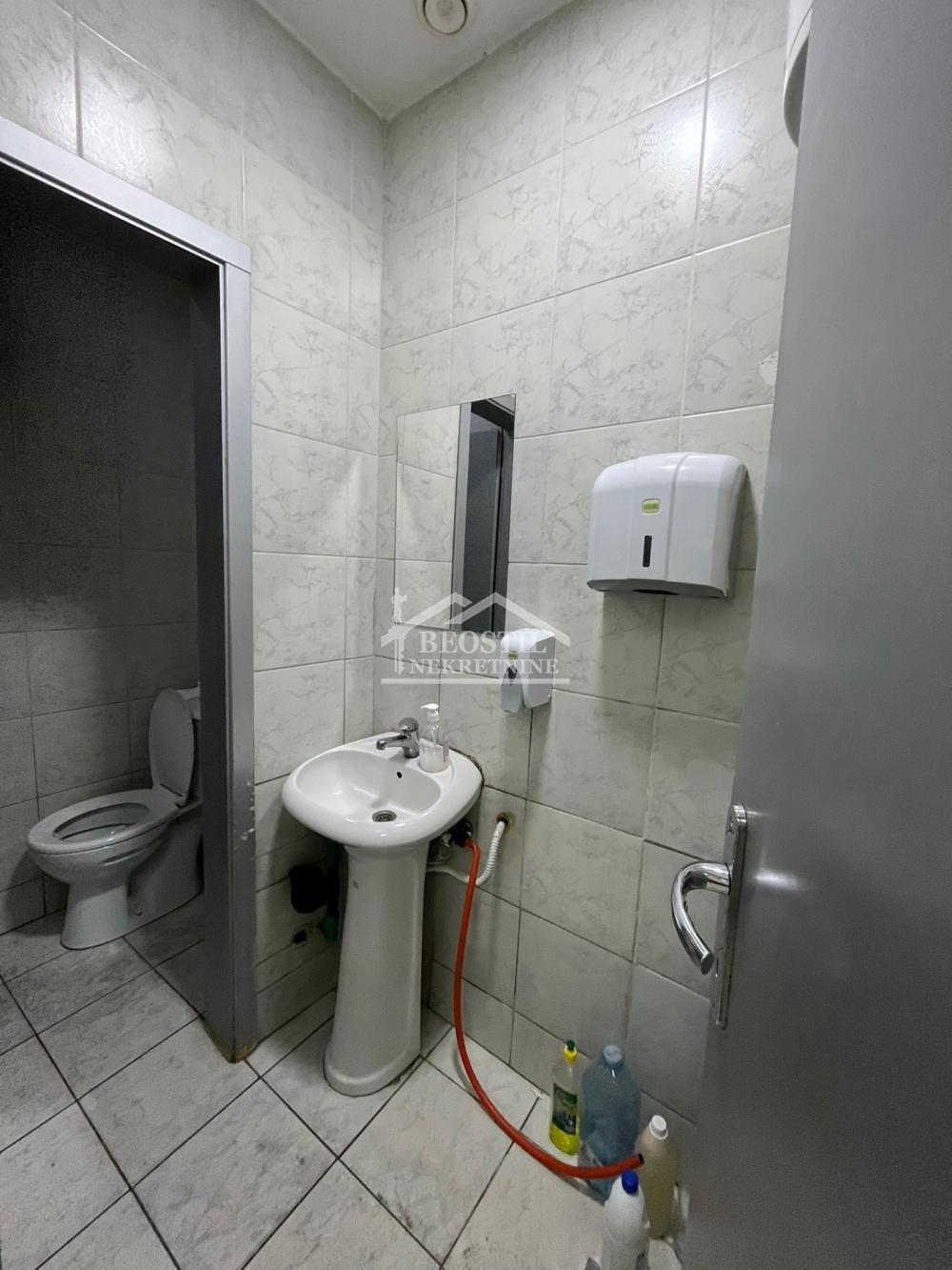 Lokal za izdavanje, Centar, Smederevo, 138m², 1.650 €/mes