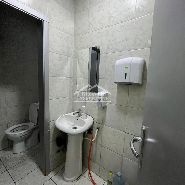 Lokal za izdavanje, Centar, Smederevo, 138m², 1.650 €/mes