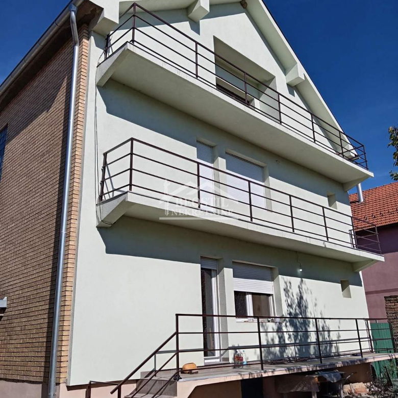 Kuća Prodaja Pančevo  359 m2
