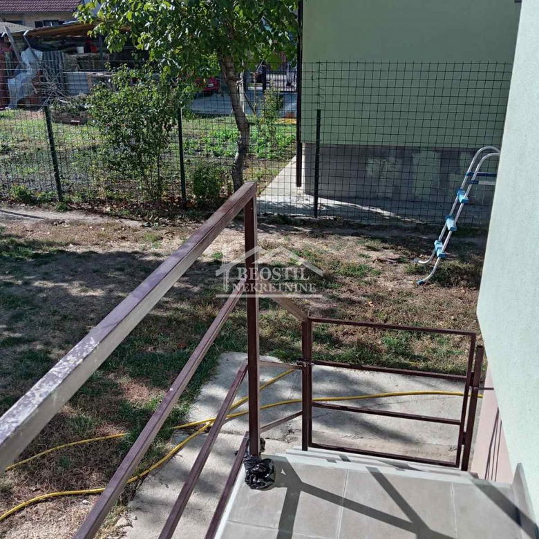 Kuća Prodaja Pančevo  359 m2