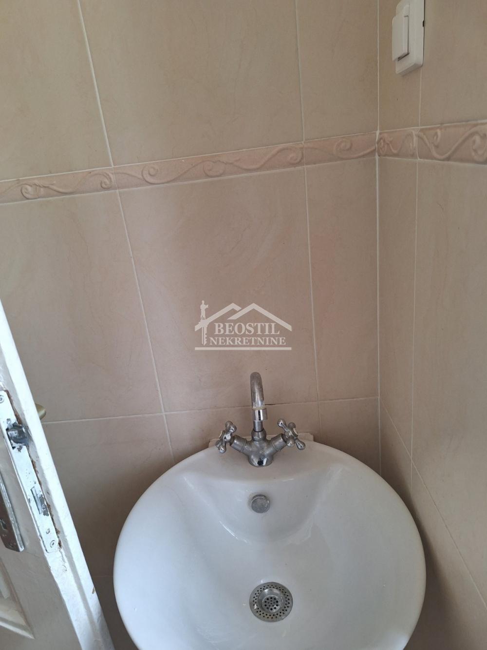 Kuća Prodaja Srbobran  189 m2