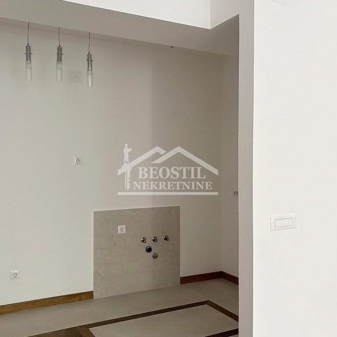 Stan Prodaja Beograd Kalenić Pijaca 83 m2