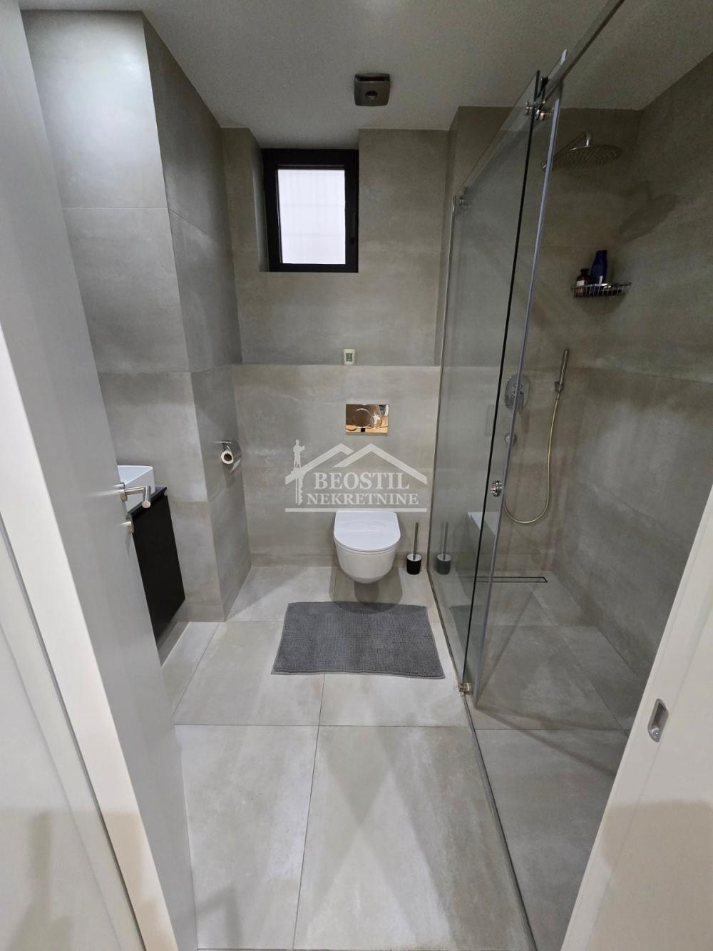 Trosoban stan za izdavanje, Blok 32, Beograd, 90m², 1.700 €/mes
