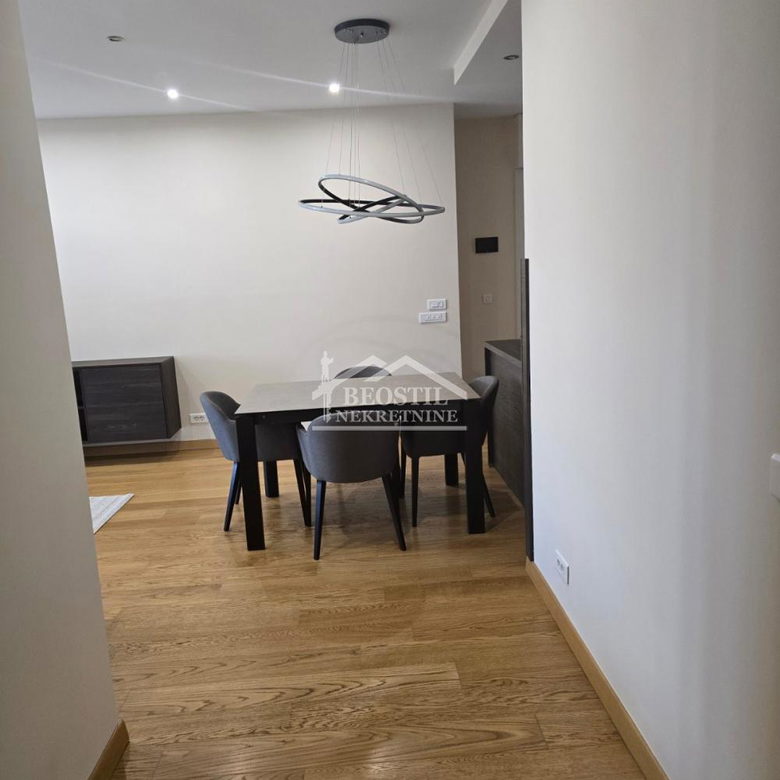 Stan Izdavanje Beograd Blok 32 90 m2