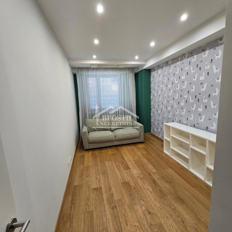 Stan Izdavanje Beograd Blok 32 90 m2